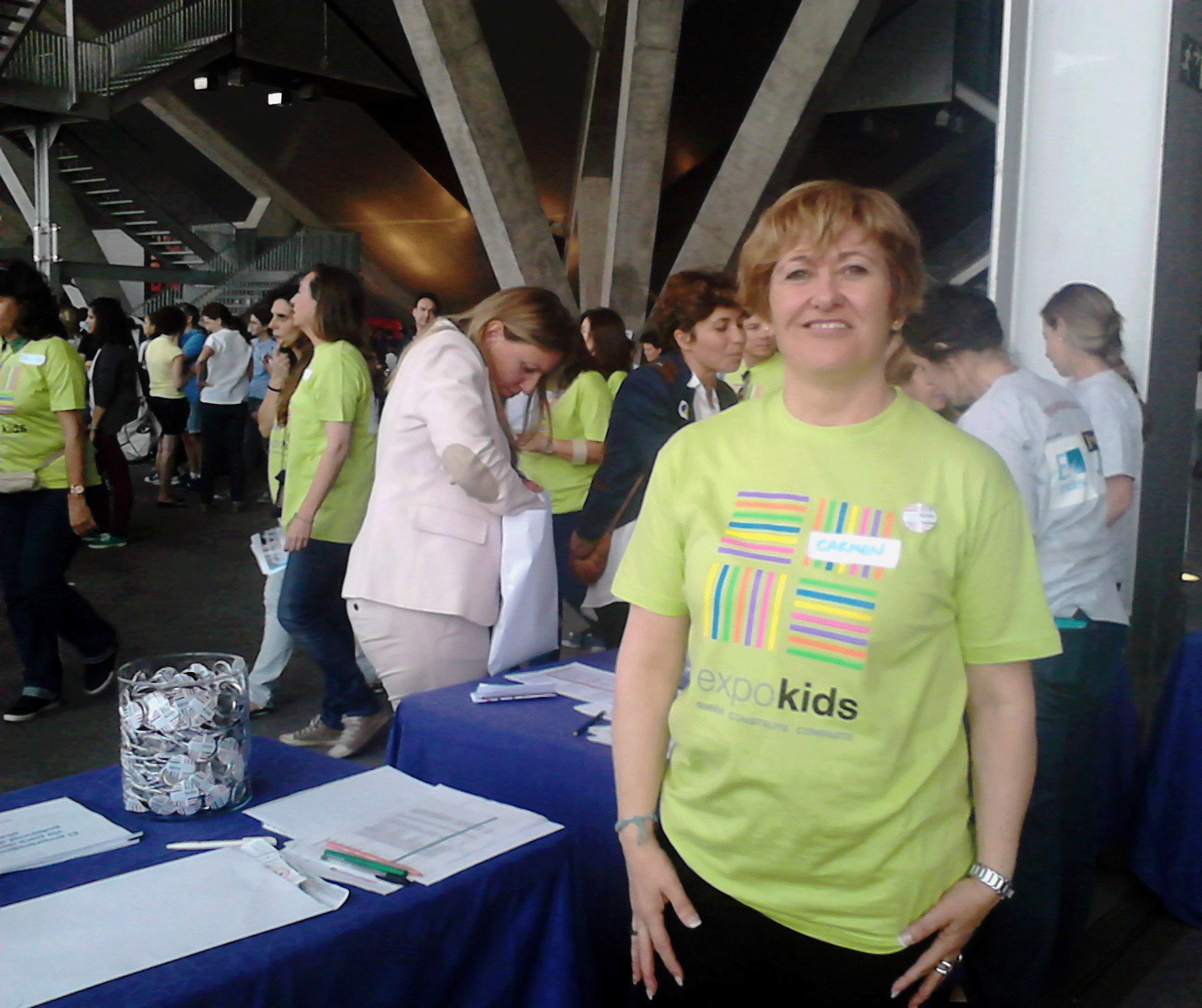 Voluntaria-en-Expokids-2014-Carmen Estrada